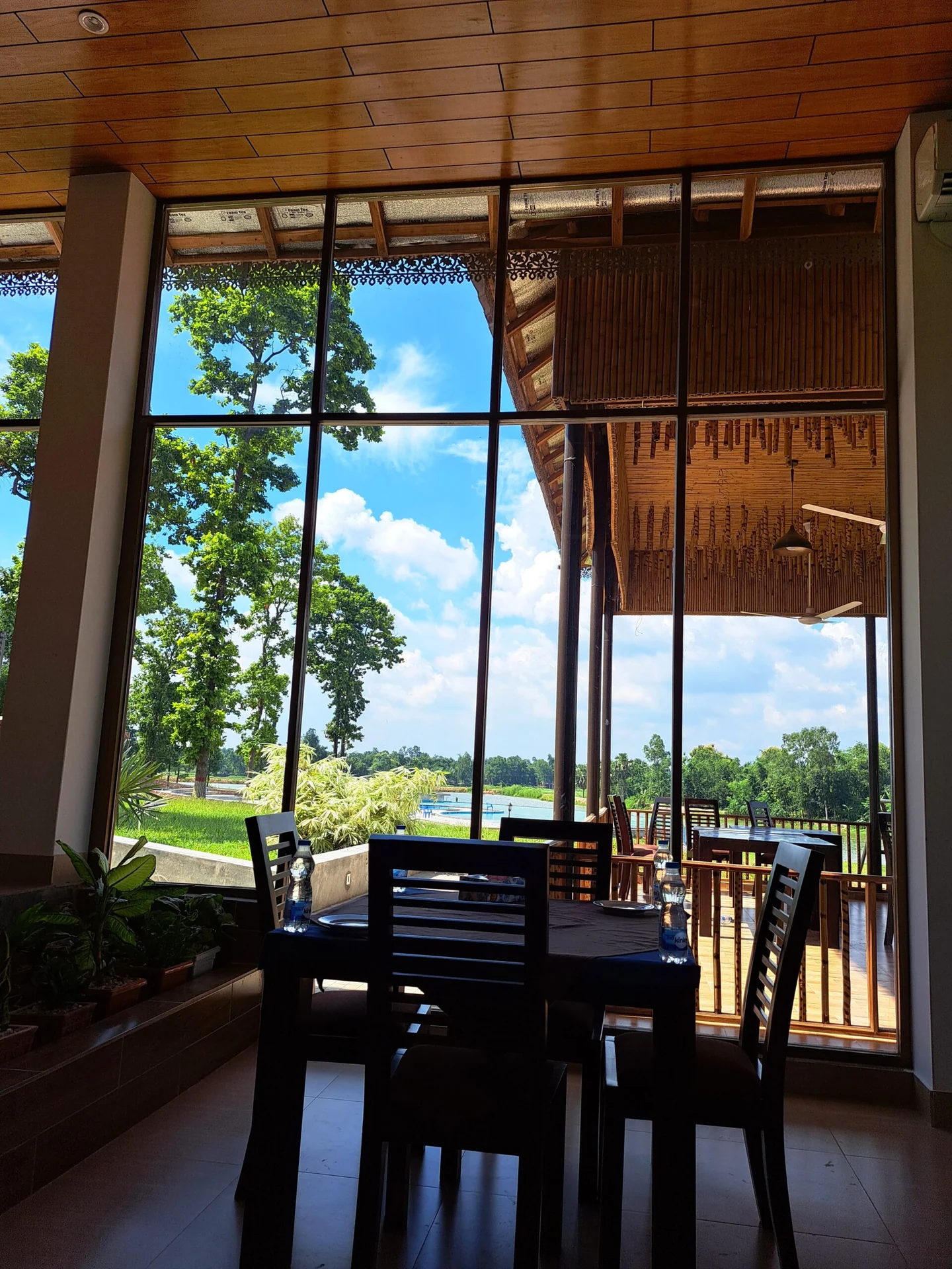 Lakeside dining area at Shaldah